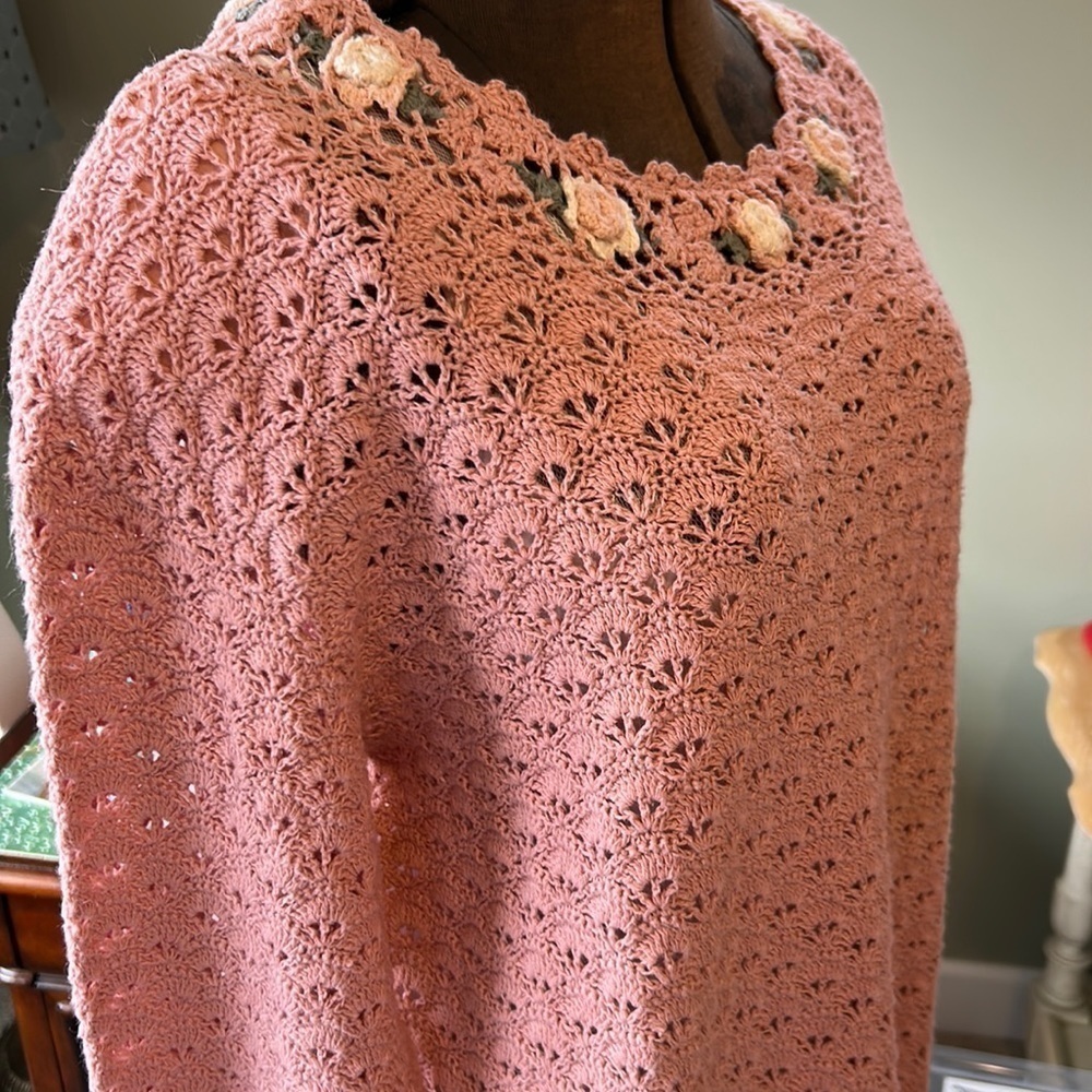 Clothing company B Moss hand knit pullover pointelle size M soft pink open knit